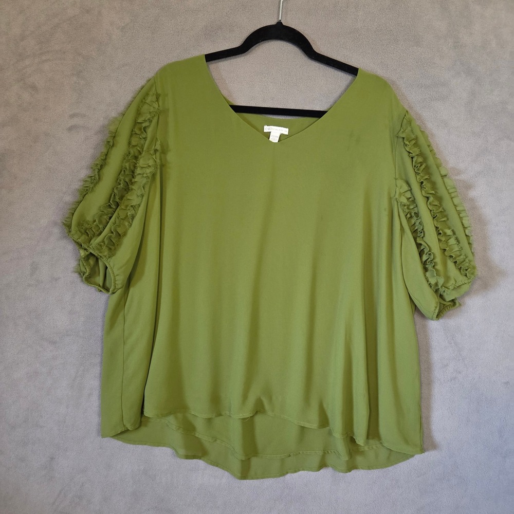 Cato Ruffle Short Sleeve‎ V-Neck Top Women's 22/24W Boho Flowy Feminine Casual